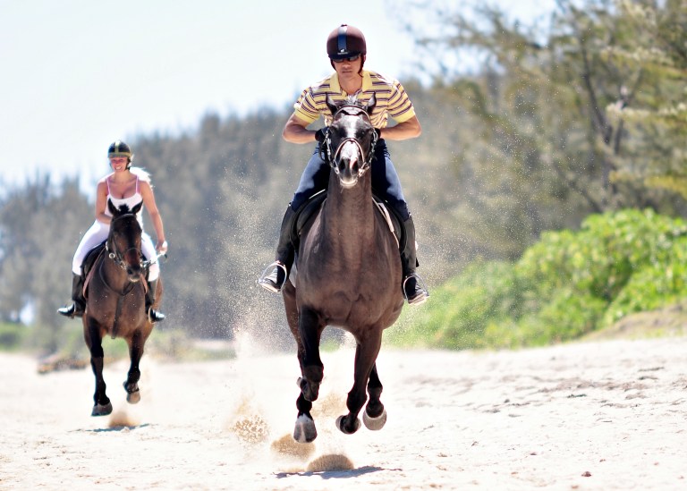 Horse Racing @ the seaside, MAURITIUS